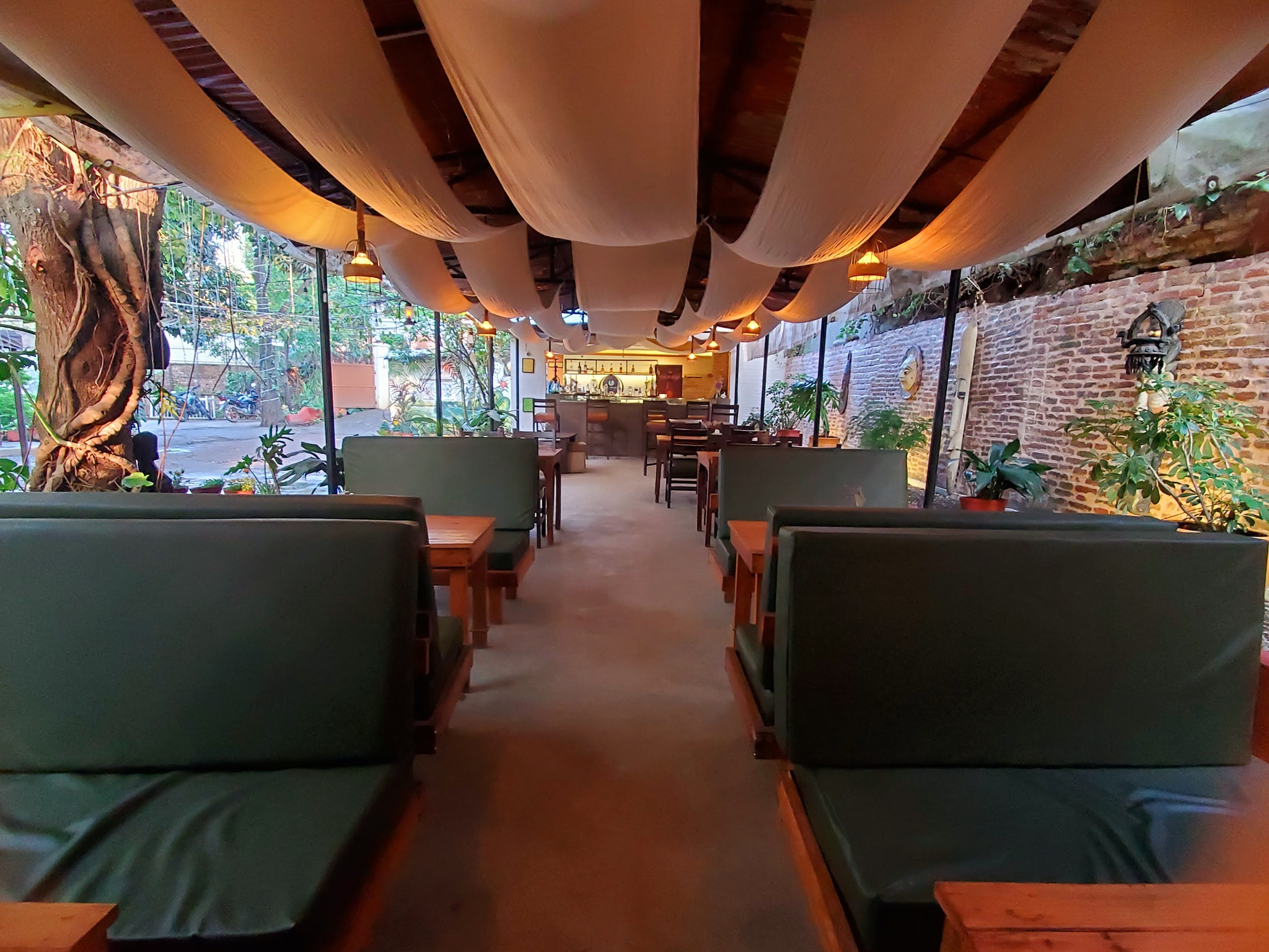 The Urvin's Garden Restaurant  gallery image 19955 