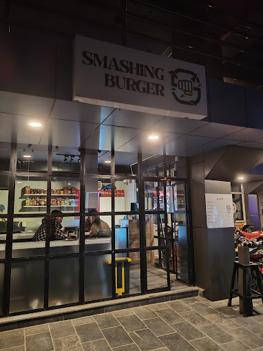 Smashing Burger gallery image 29944 